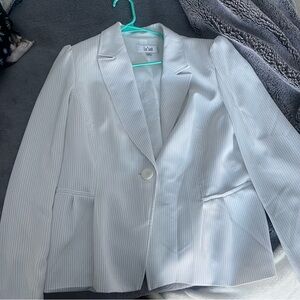 Le Suit Blazer size 16